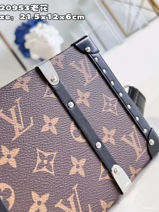Cheap Wallet Neo Trunk LOUIS VUITTON 0501
